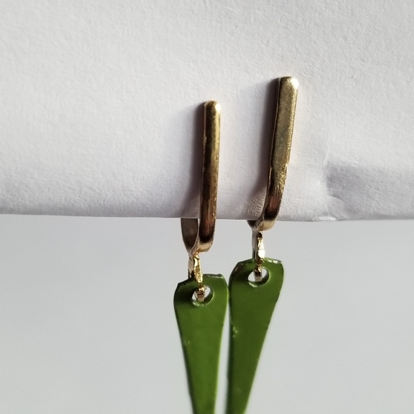 Vintage earrings green enamel retro dainty mod screwback screw back - Picture 8 of 10